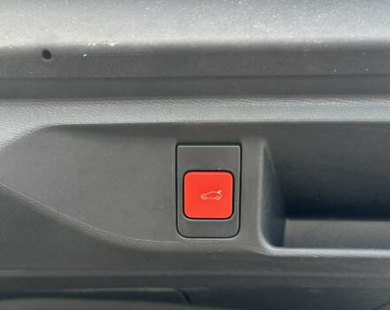 Серый DS 4, объемом двигателя 1.5 л и пробегом 49 тыс. км за 28000 $, фото 12 на Automoto.ua