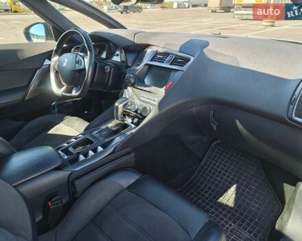 Белый DS 5, объемом двигателя 2 л и пробегом 212 тыс. км за 15500 $, фото 17 на Automoto.ua