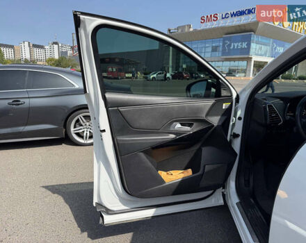Белый DS 7 Crossback, объемом двигателя 2 л и пробегом 70 тыс. км за 35000 $, фото 30 на Automoto.ua
