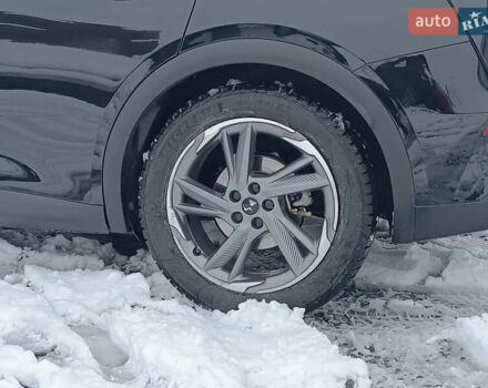 Черный DS 7 Crossback, объемом двигателя 1.6 л и пробегом 97 тыс. км за 33950 $, фото 6 на Automoto.ua