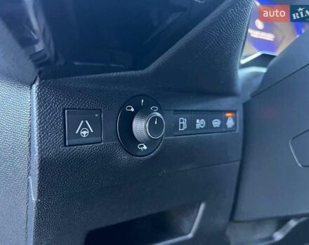 Сірий DS 7 Crossback, об'ємом двигуна 1.6 л та пробігом 29 тис. км за 29490 $, фото 19 на Automoto.ua