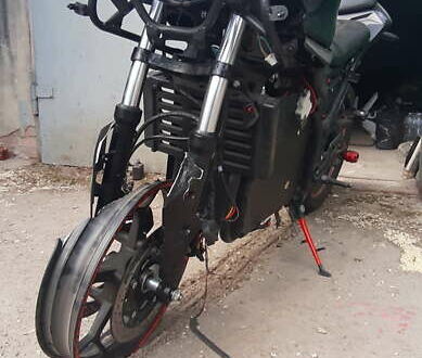 Electromoto EM Panigale Plus 2022 в Полтаве на Automoto.ua Черный Electromoto EM Panigale Plus, объемом двигателя 0 л и пробегом 400 тыс. км за 1930 $, фото 1 на Automoto.ua