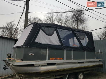 Elete Pontoon Boats 24 2011 у Дніпро (Дніпропетровську) на Automoto.ua Сірий Elete Pontoon Boats 24, об'ємом двигуна 1 л та пробігом 2 тис. км за 19000 $, фото 1 на Automoto.ua