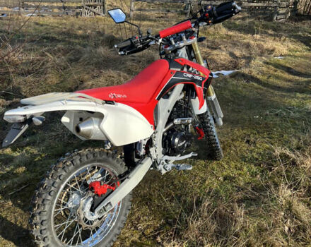 Красный Exdrive CRF-250, объемом двигателя 0.22 л и пробегом 250 тыс. км за 1500 $, фото 1 на Automoto.ua