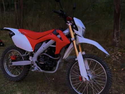 Exdrive CRF-250 2023 в Калуше на Automoto.ua Красный Exdrive CRF-250, объемом двигателя 0.25 л и пробегом 6 тыс. км за 1225 $, фото 1 на Automoto.ua