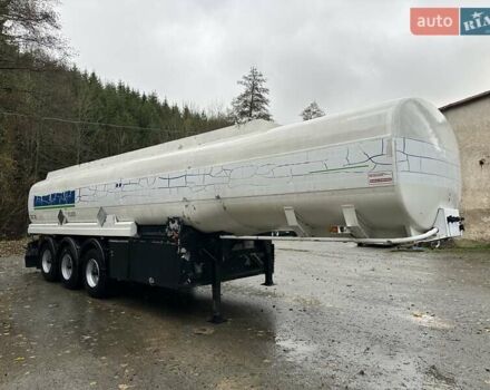 Fluid CSP 1997 в Хусте на Automoto.ua Белый Fluid CSP, объемом двигателя 0 л и пробегом 0 тыс. км за 16500 $, фото 14 на Automoto.ua