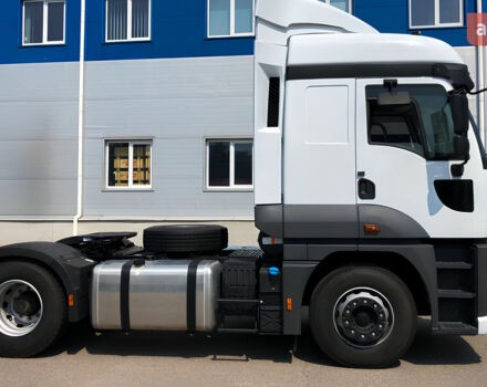 Ford Trucks 1842T, объемом двигателя 12.7 л и пробегом 0 тыс. км за 104105 $, фото 2 на Automoto.ua