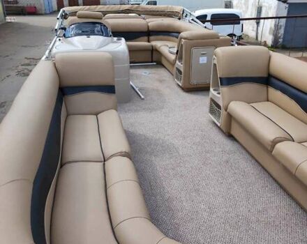 Harris Crown Pontoon, об'ємом двигуна 0 л та пробігом 100 тис. км за 26900 $, фото 4 на Automoto.ua