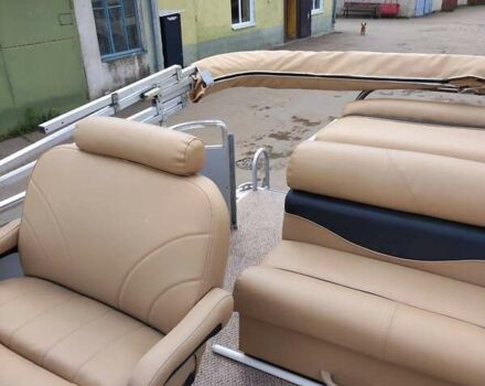 Harris Crown Pontoon, об'ємом двигуна 0 л та пробігом 100 тис. км за 26900 $, фото 7 на Automoto.ua