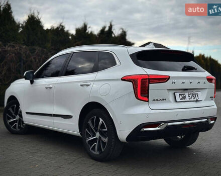 Белый Haval Jolion, объемом двигателя 1.5 л и пробегом 50 тыс. км за 16500 $, фото 3 на Automoto.ua
