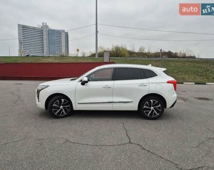 Белый Haval Jolion, объемом двигателя 1.5 л и пробегом 130 тыс. км за 13500 $, фото 9 на Automoto.ua