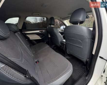 Белый Haval Jolion, объемом двигателя 1.5 л и пробегом 50 тыс. км за 16500 $, фото 37 на Automoto.ua