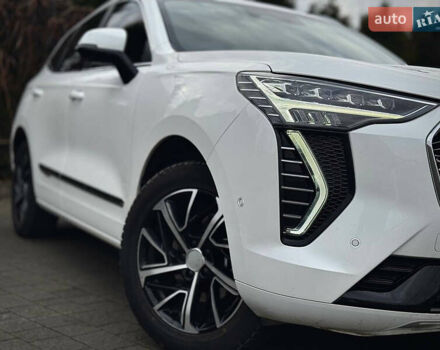 Белый Haval Jolion, объемом двигателя 1.5 л и пробегом 50 тыс. км за 16500 $, фото 10 на Automoto.ua