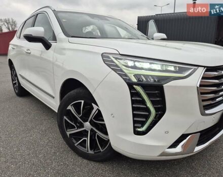 Белый Haval Jolion, объемом двигателя 1.5 л и пробегом 130 тыс. км за 13500 $, фото 24 на Automoto.ua