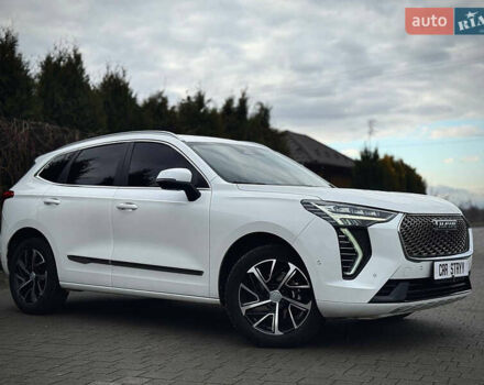 Белый Haval Jolion, объемом двигателя 1.5 л и пробегом 50 тыс. км за 16500 $, фото 8 на Automoto.ua