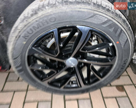 Красный Haval Jolion, объемом двигателя 1.5 л и пробегом 13 тыс. км за 19999 $, фото 16 на Automoto.ua