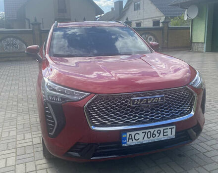 Красный Haval Jolion, объемом двигателя 1.5 л и пробегом 3 тыс. км за 18200 $, фото 1 на Automoto.ua
