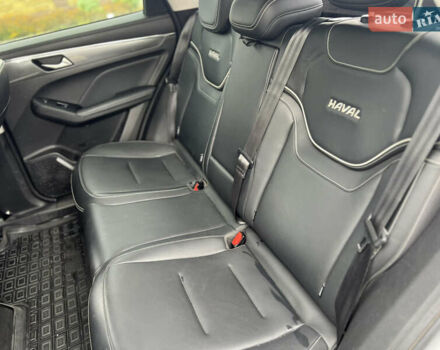 Серый Haval Jolion, объемом двигателя 1.5 л и пробегом 81 тыс. км за 16000 $, фото 24 на Automoto.ua