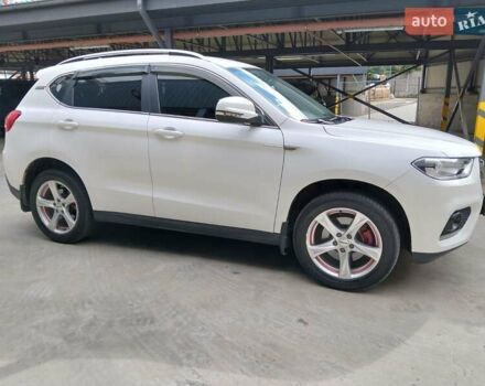 Белый Haval H2, объемом двигателя 1.5 л и пробегом 30 тыс. км за 15000 $, фото 3 на Automoto.ua