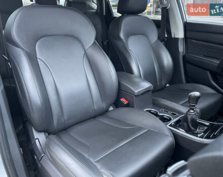 Серый Haval H2, объемом двигателя 1.5 л и пробегом 43 тыс. км за 12500 $, фото 48 на Automoto.ua