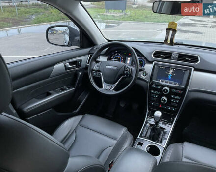 Серый Haval H2, объемом двигателя 1.5 л и пробегом 43 тыс. км за 12500 $, фото 52 на Automoto.ua