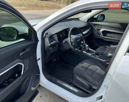 Белый Haval H6, объемом двигателя 1.97 л и пробегом 133 тыс. км за 14000 $, фото 9 на Automoto.ua