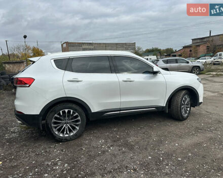 Білий Haval H6, об'ємом двигуна 1.97 л та пробігом 108 тис. км за 14999 $, фото 9 на Automoto.ua