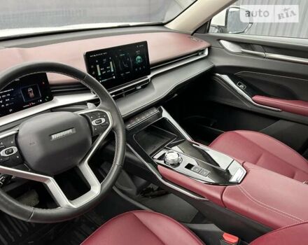 Белый Haval H6, объемом двигателя 2 л и пробегом 67 тыс. км за 22950 $, фото 9 на Automoto.ua