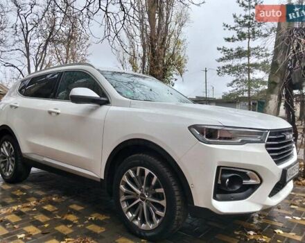 Белый Haval H6, объемом двигателя 2 л и пробегом 63 тыс. км за 16000 $, фото 6 на Automoto.ua