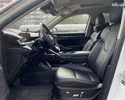 Білий Haval H6, об'ємом двигуна 2 л та пробігом 39 тис. км за 21900 $, фото 8 на Automoto.ua