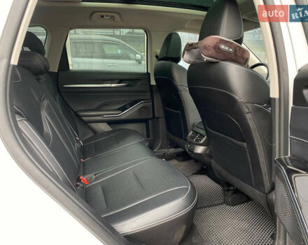 Белый Haval H6, объемом двигателя 2 л и пробегом 39 тыс. км за 21900 $, фото 12 на Automoto.ua