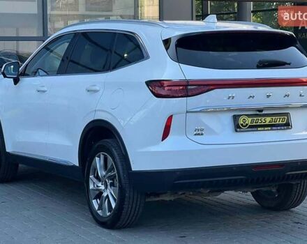 Белый Haval H6, объемом двигателя 2 л и пробегом 13 тыс. км за 26000 $, фото 3 на Automoto.ua