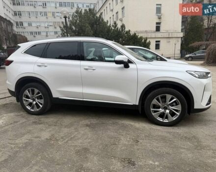 Белый Haval H6, объемом двигателя 2 л и пробегом 29 тыс. км за 20500 $, фото 1 на Automoto.ua