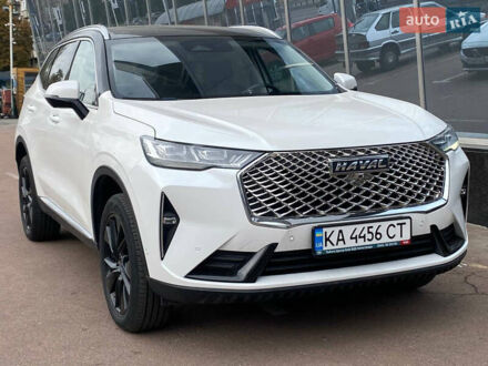 Белый Haval H6, объемом двигателя 2 л и пробегом 39 тыс. км за 21900 $, фото 1 на Automoto.ua