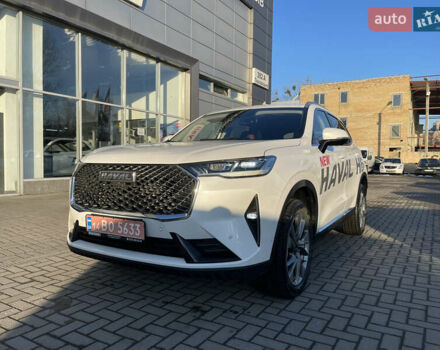 Белый Haval H6, объемом двигателя 2 л и пробегом 10 тыс. км за 22000 $, фото 1 на Automoto.ua