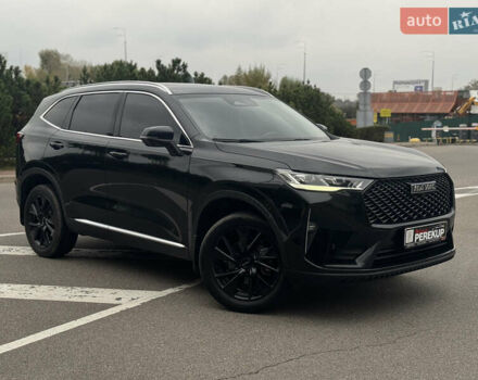 Черный Haval H6, объемом двигателя 2 л и пробегом 85 тыс. км за 23299 $, фото 1 на Automoto.ua