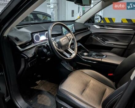 Черный Haval H6, объемом двигателя 2 л и пробегом 60 тыс. км за 22195 $, фото 6 на Automoto.ua
