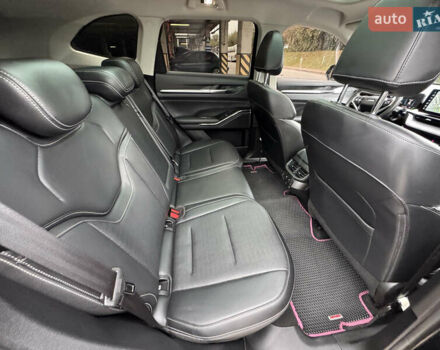 Черный Haval H6, объемом двигателя 2 л и пробегом 85 тыс. км за 23299 $, фото 39 на Automoto.ua