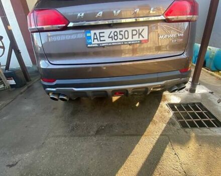 Коричневый Haval H6, объемом двигателя 1.97 л и пробегом 199 тыс. км за 16000 $, фото 3 на Automoto.ua