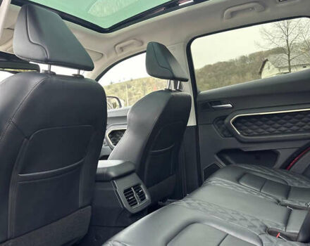 Красный Haval H6, объемом двигателя 2 л и пробегом 60 тыс. км за 15500 $, фото 3 на Automoto.ua