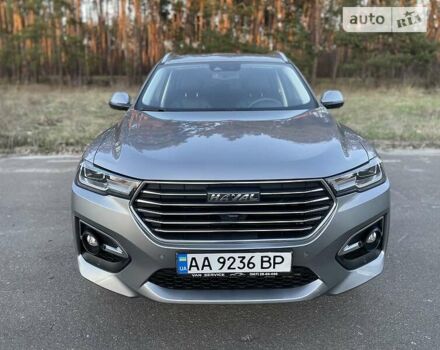 Серый Haval H6, объемом двигателя 2 л и пробегом 17 тыс. км за 17900 $, фото 2 на Automoto.ua