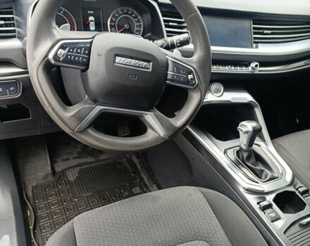 Серый Haval H6, объемом двигателя 2 л и пробегом 110 тыс. км за 13000 $, фото 3 на Automoto.ua