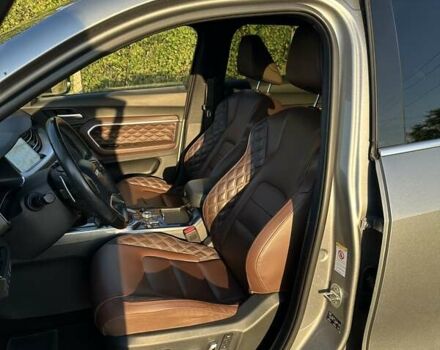 Сірий Haval H6, об'ємом двигуна 1.97 л та пробігом 100 тис. км за 15800 $, фото 7 на Automoto.ua