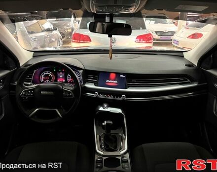 Серый Haval H6, объемом двигателя 2 л и пробегом 24 тыс. км за 17500 $, фото 1 на Automoto.ua