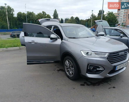 Сірий Haval H6, об'ємом двигуна 2 л та пробігом 110 тис. км за 13000 $, фото 1 на Automoto.ua