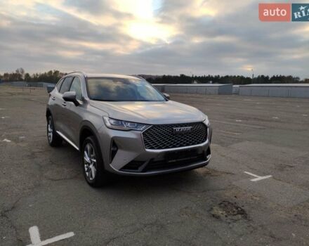 Серый Haval H6, объемом двигателя 2 л и пробегом 33 тыс. км за 19999 $, фото 1 на Automoto.ua