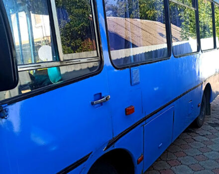 Синий ХАЗ 3250-Антон, объемом двигателя 3.8 л и пробегом 0 тыс. км за 3000 $, фото 3 на Automoto.ua