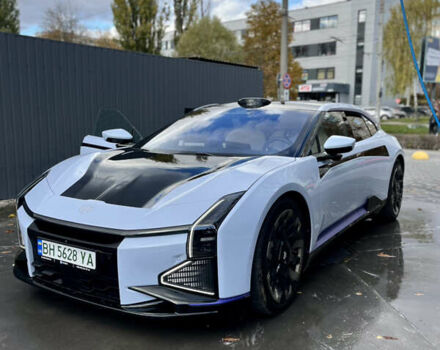 Белый HiPhi Z, объемом двигателя 0 л и пробегом 9 тыс. км за 88888 $, фото 15 на Automoto.ua