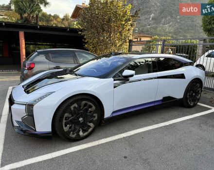 Белый HiPhi Z, объемом двигателя 0 л и пробегом 9 тыс. км за 88888 $, фото 8 на Automoto.ua