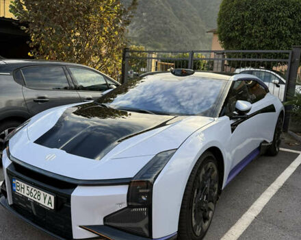 Белый HiPhi Z, объемом двигателя 0 л и пробегом 9 тыс. км за 88888 $, фото 5 на Automoto.ua